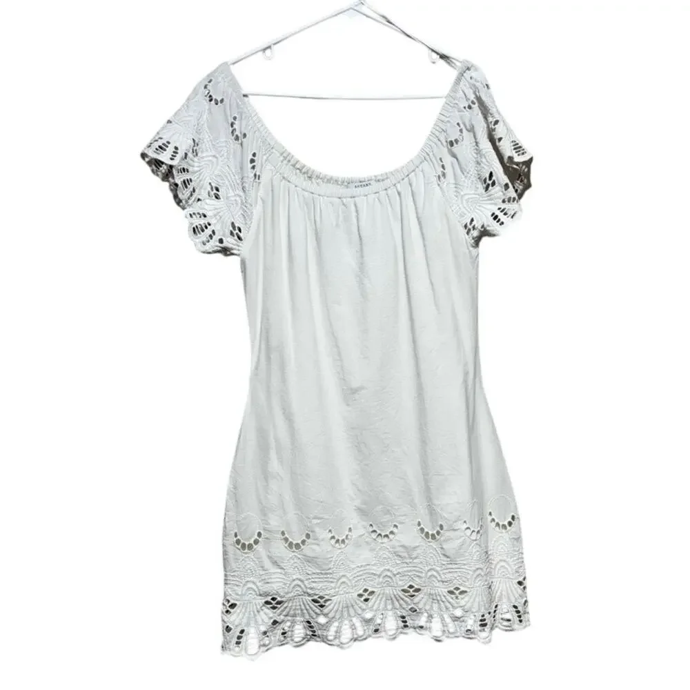 ASTARS + Evereve Eyelet Shift Dress XS White Off Shoulder Scalloped Hem Bride